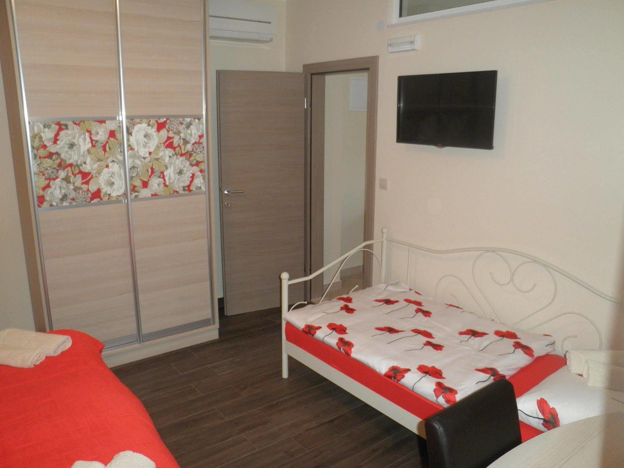 Apartments Logos Кавтат Екстериор снимка